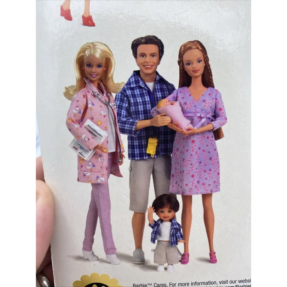 Mattel 2003 Happy Family Midge And Baby Barbie Fashion Pak